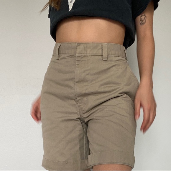SOLD y2k Khaki Shorts! - Picture 1 of 3